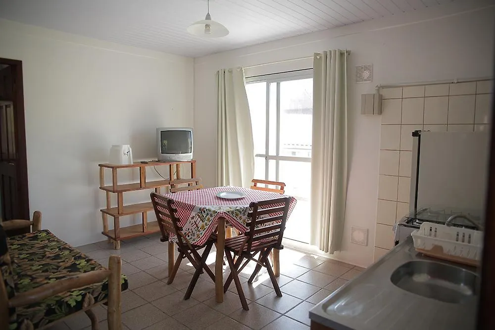 Pousada Louise Pinheira Inn